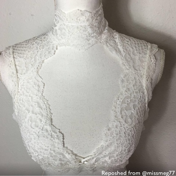 Victoria’s Secret white halter neck lace open back bralette top - Picture 2 of 5